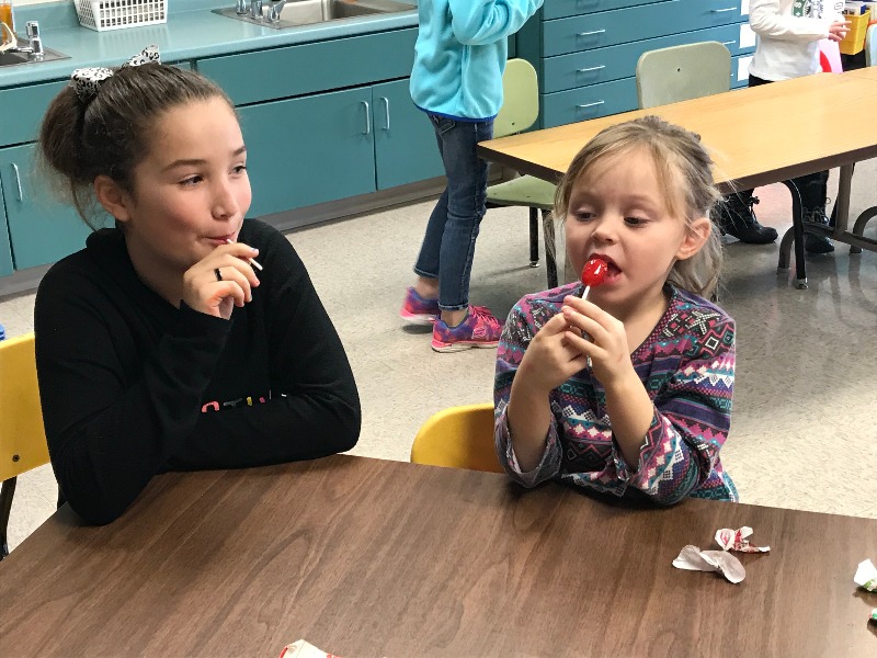 Clarinda CSD Garfield Celebrates 100 Days of School
