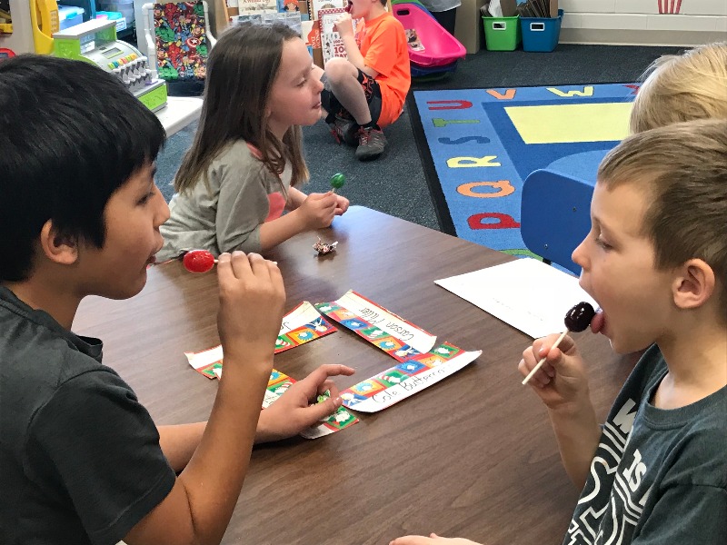 Clarinda CSD Garfield Celebrates 100 Days of School